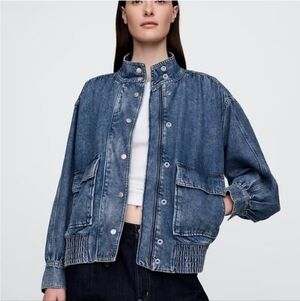 GAP Full-Zip Oversized Ultrasoft Denim Bomber Jacket Medium Indigo - M